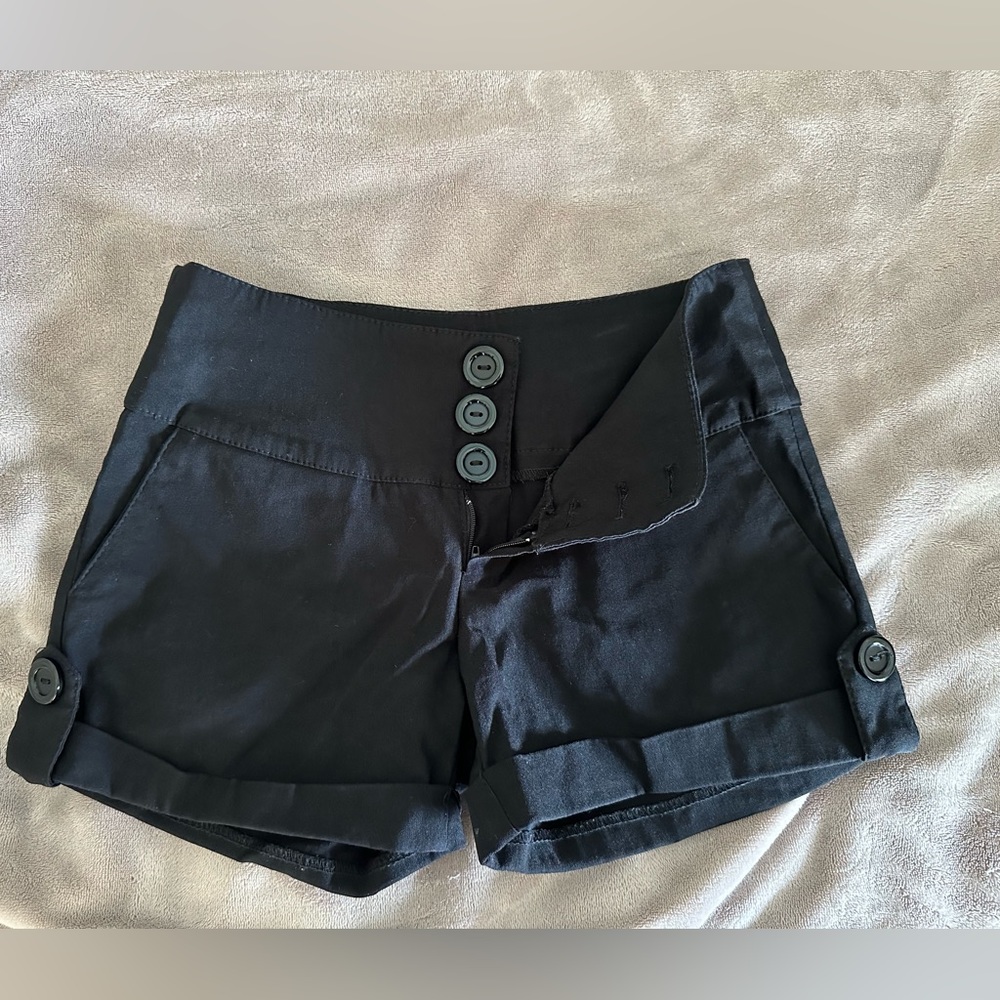 Dress stretchy shorts